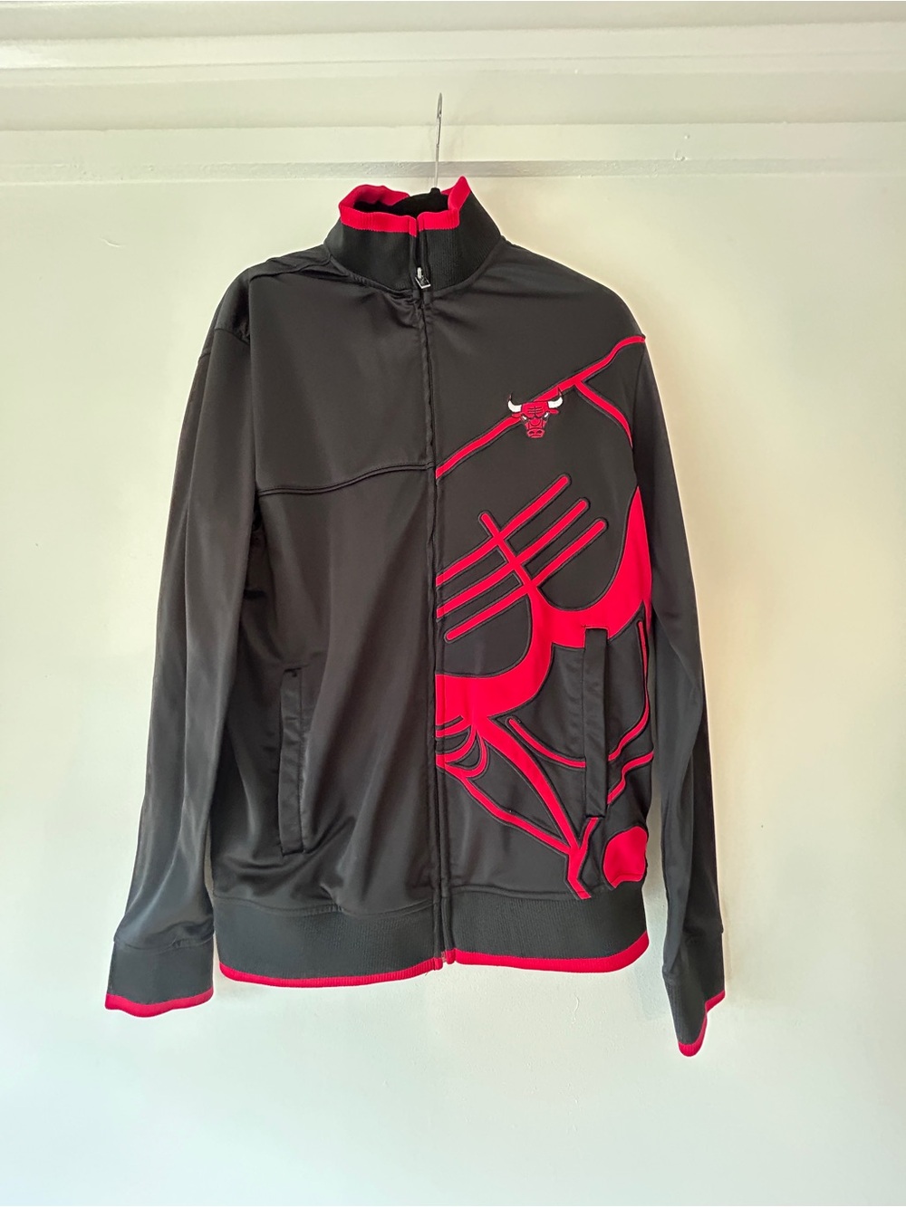UNK NBA Chicago Bulls XL Black Red Y2K Track Jacket